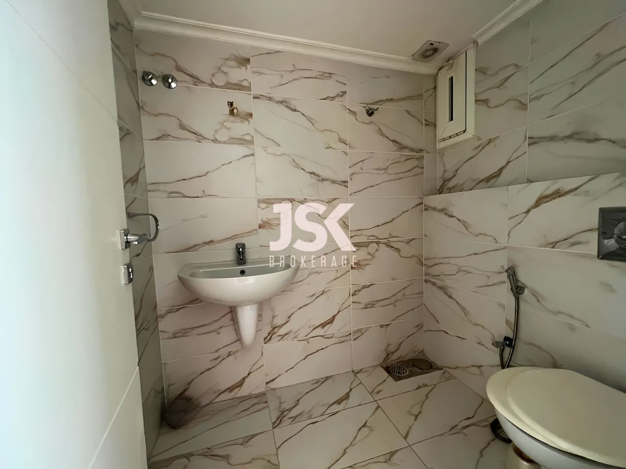 Apartment for Rent in Achrafieh