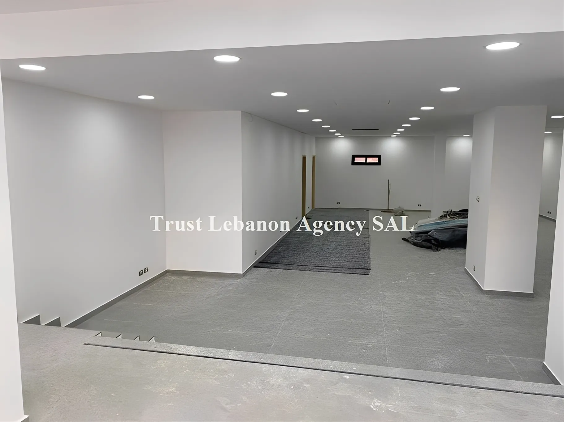 Commercial Property For Rent in Baabda, Hadath