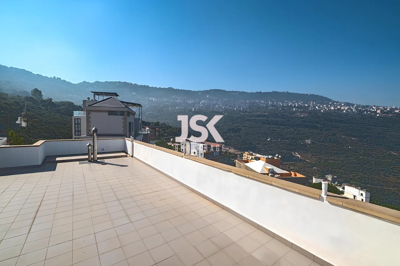 Building for Sale in Bsous