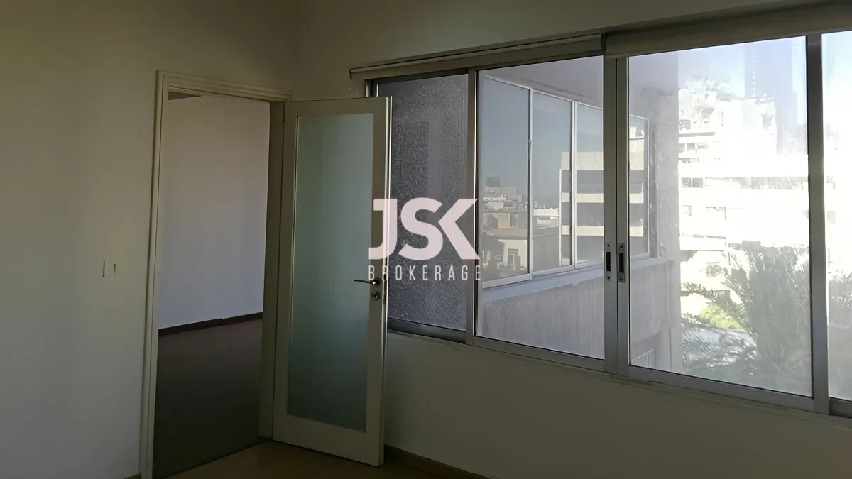 Office for rent in Achrafieh