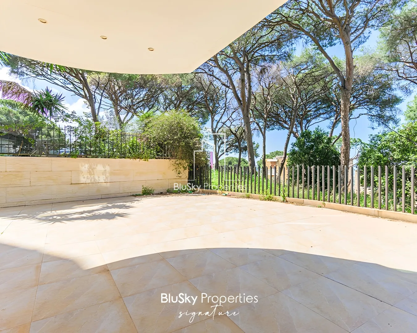 Apartment for Sale in Mansourieh - 3 bed, 3 bath