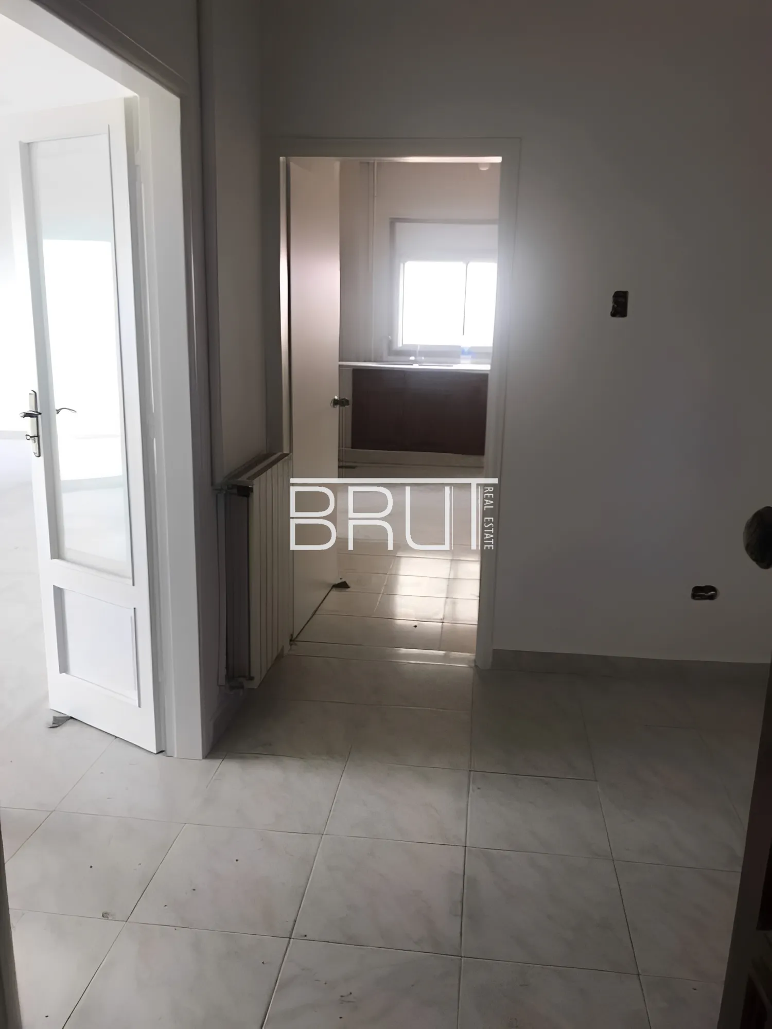 Apartment for Sale in Ballouneh