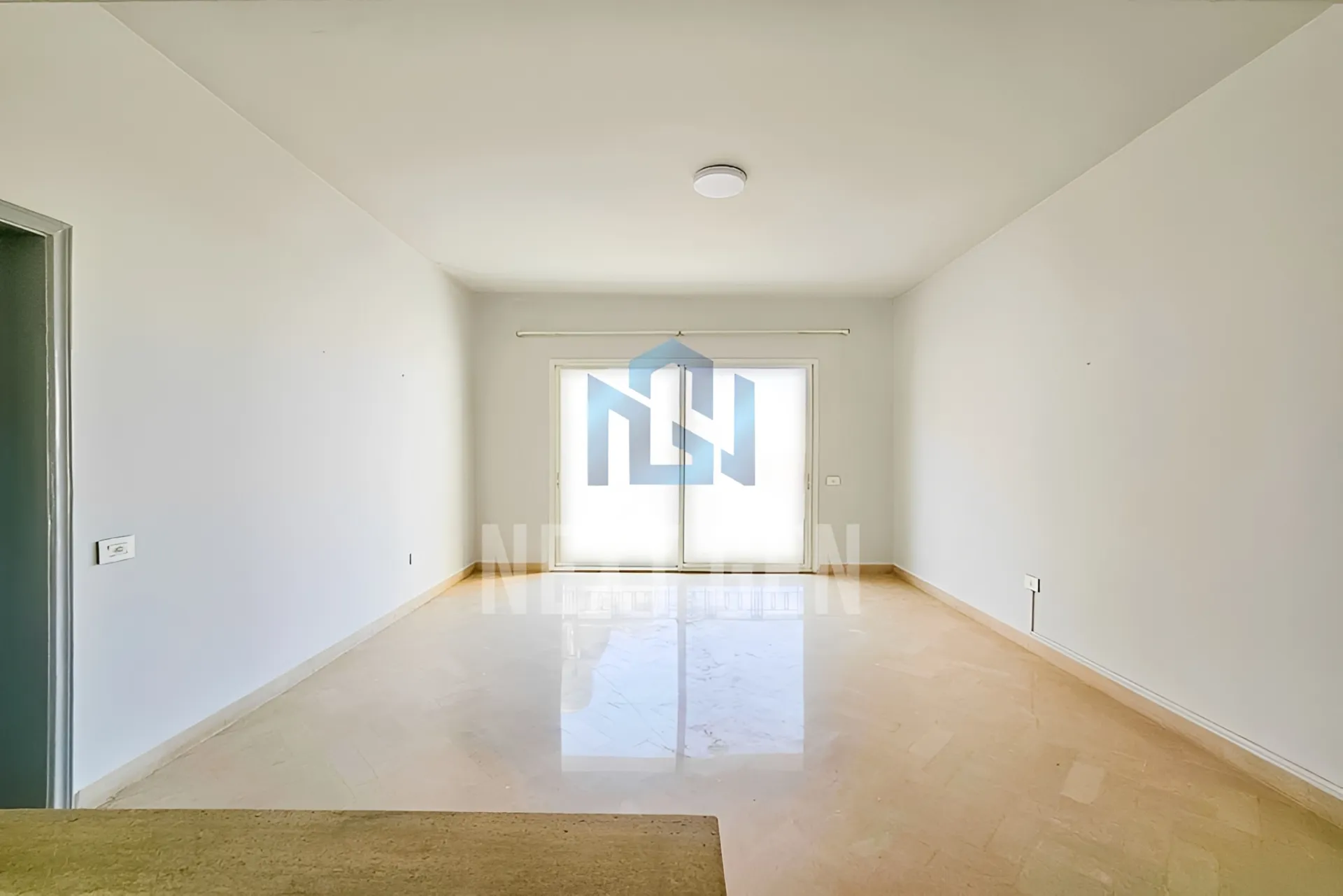 Apartment for rent in Achrafieh, Beirut, Lebanon - 2 bed, 3 bath