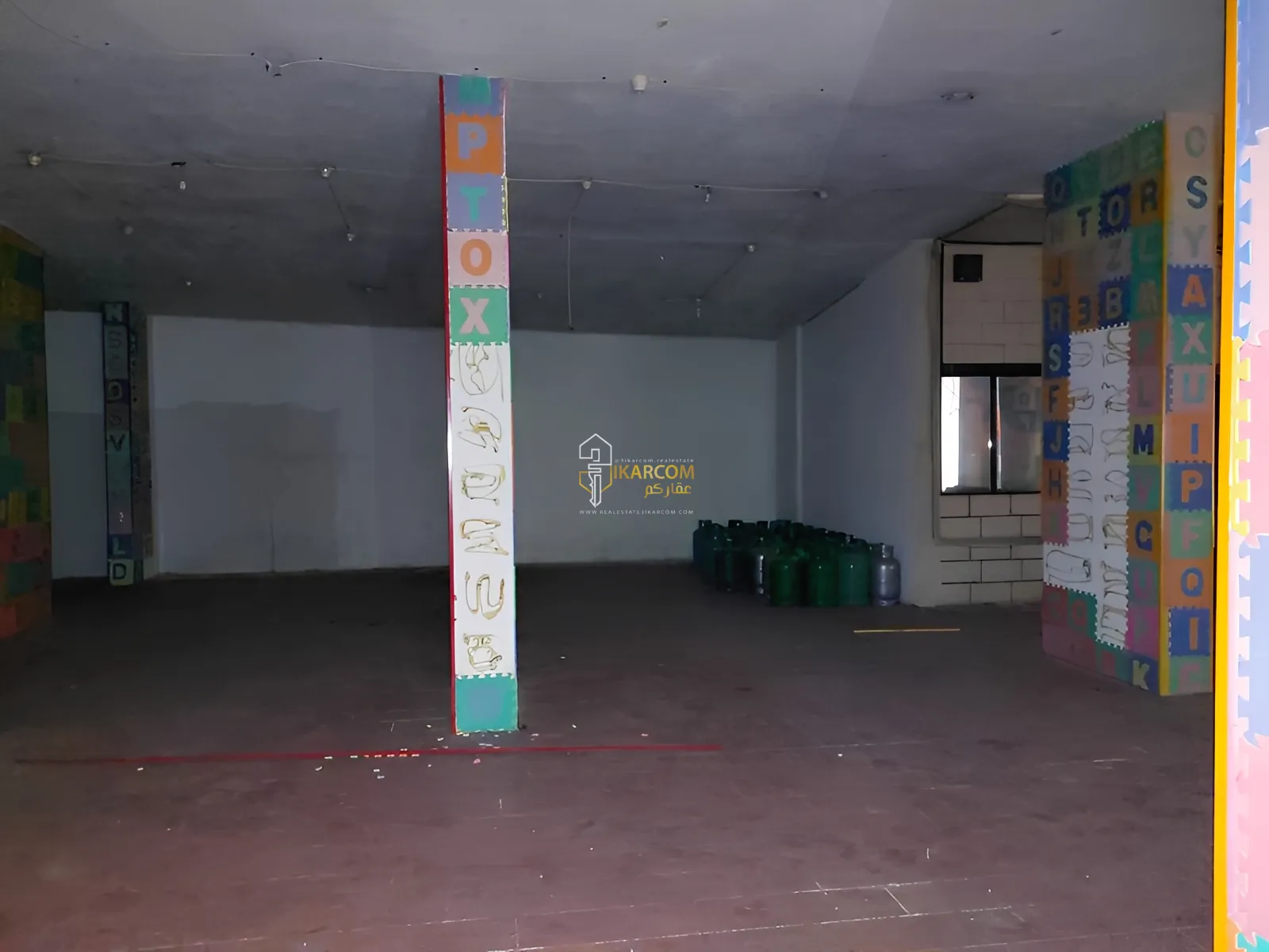 Warehouse for sale in Dekweneh