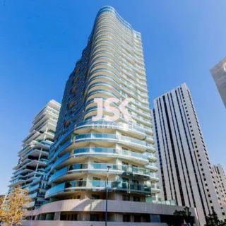 Building for Rent in Downtown