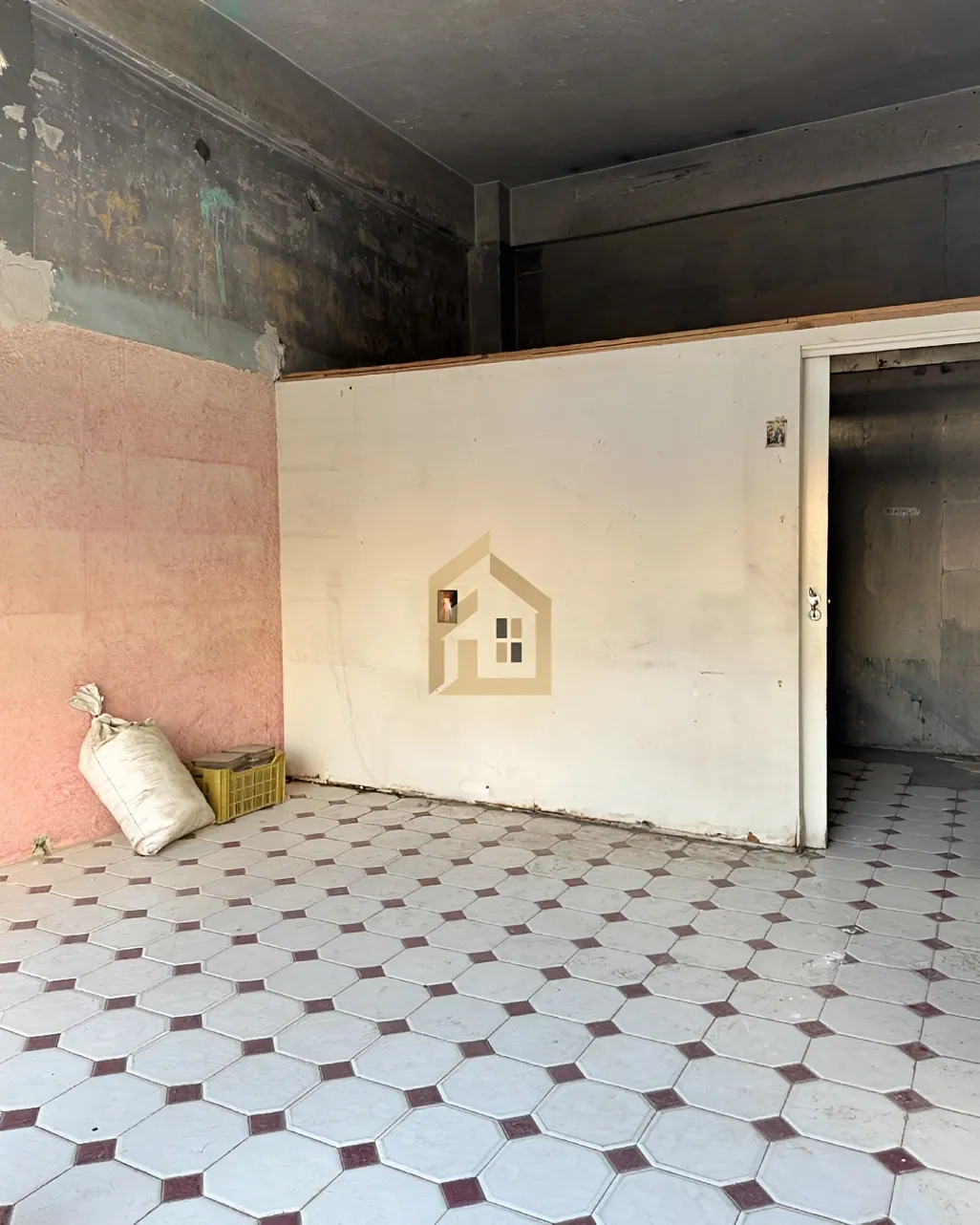 Shop for rent in Antelias, Lebanon