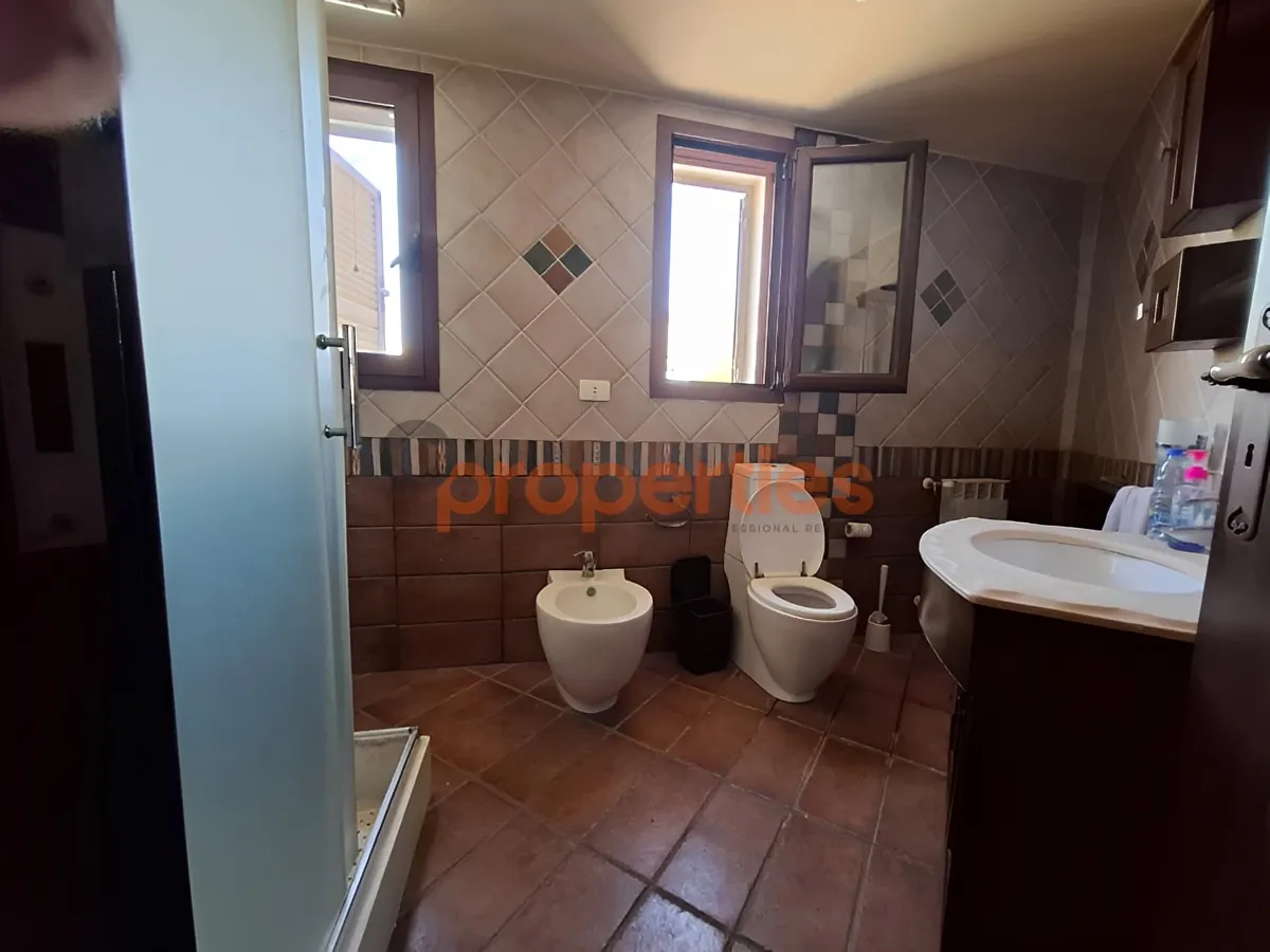 Villa for Sale in Laqlouq