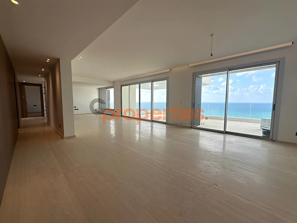 Apartment for Sale in Raoucheh - 2 bed, 4 bath