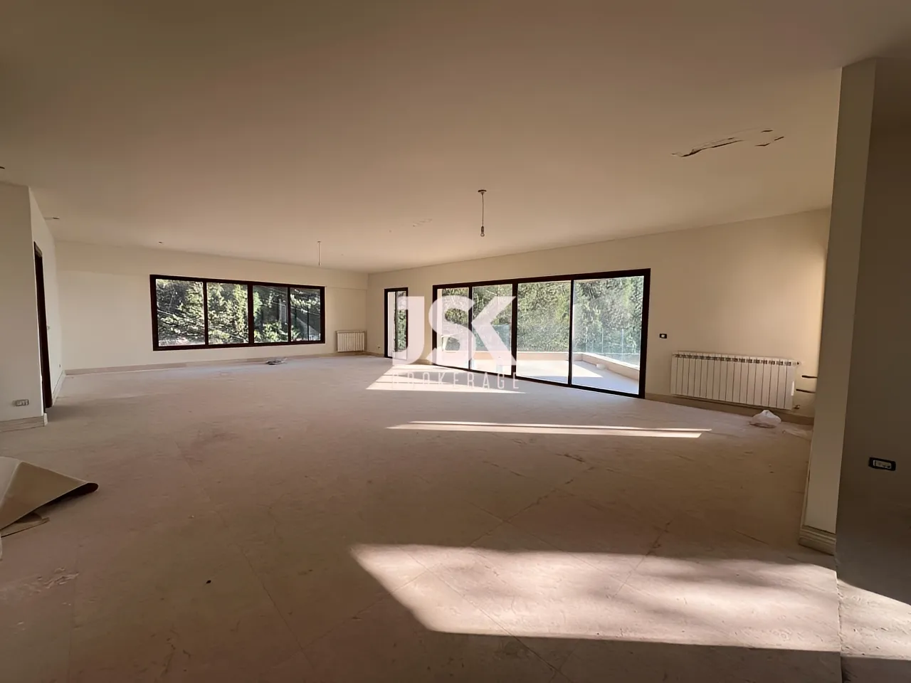 Duplex for Sale in Adma w Dafnah - 5 bed, 2 bath