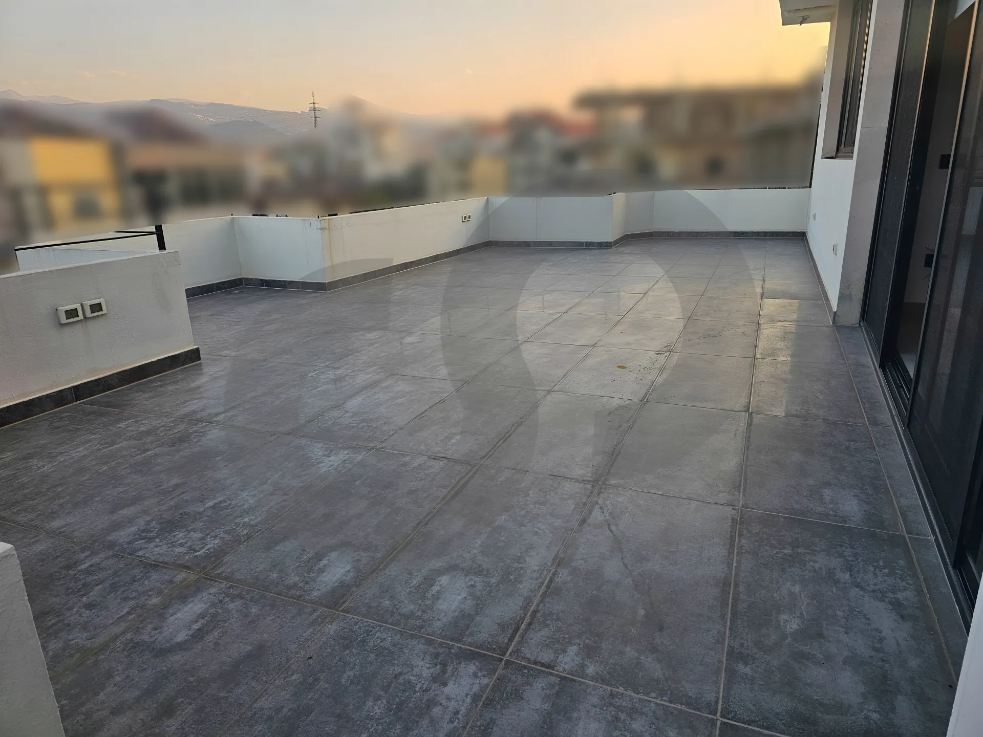 Building for Sale in Btouratij