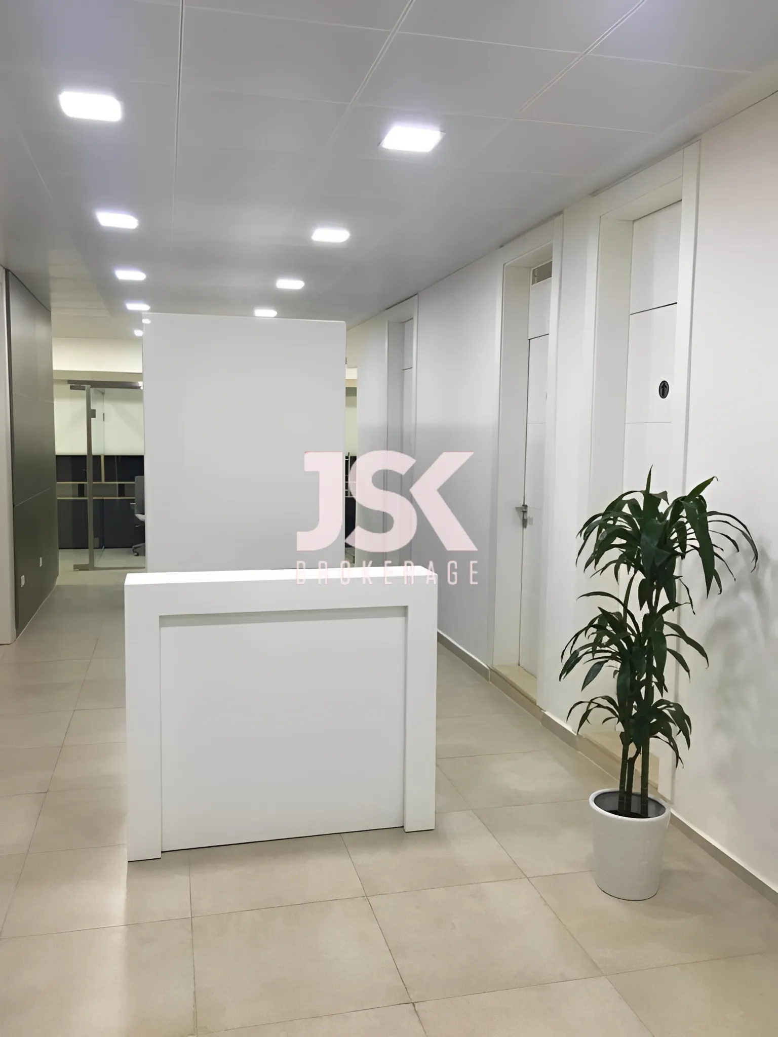 Office for rent in Sin El Fil