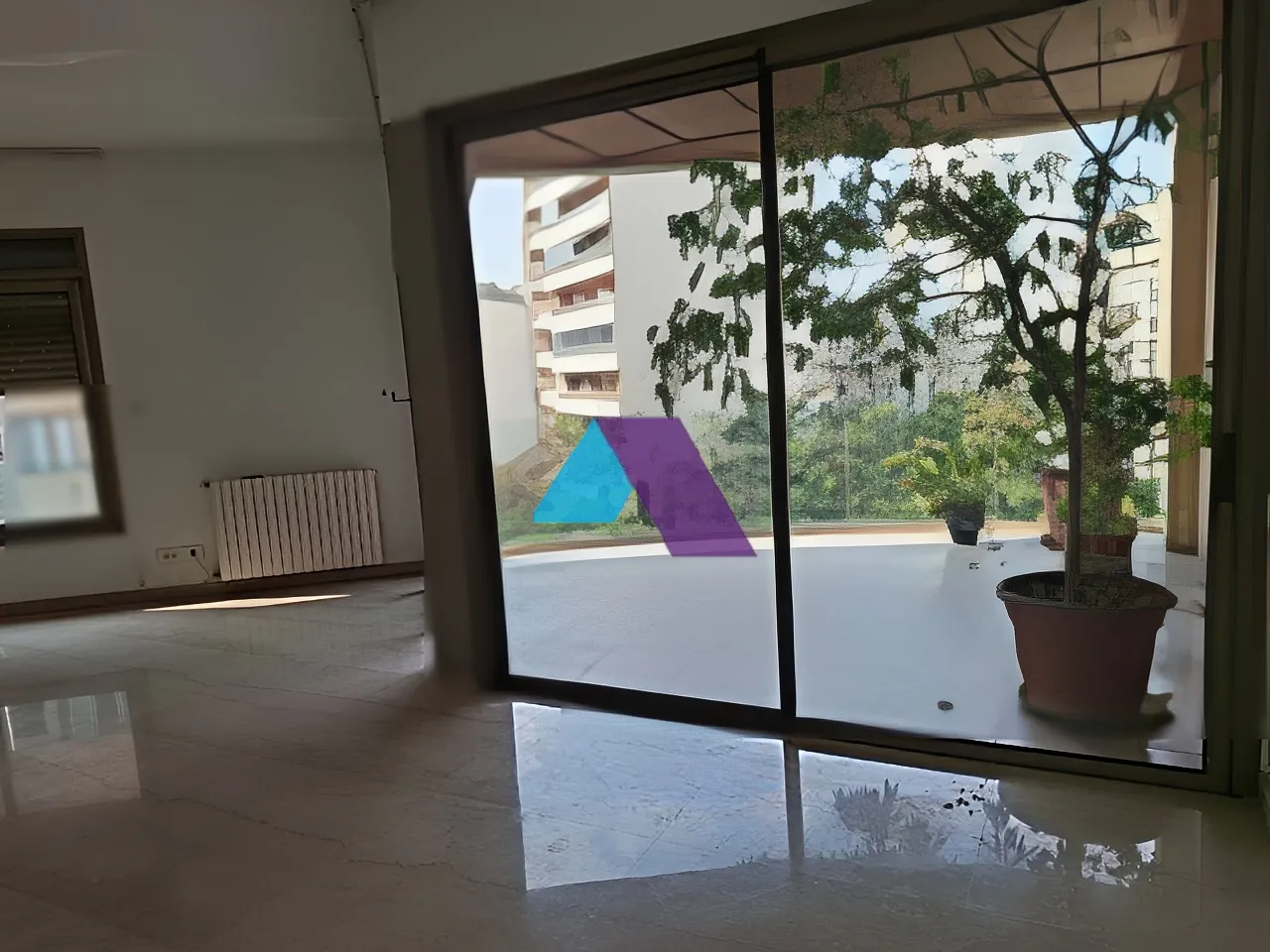 Apartment for rent in Achrafieh - 3 bed, 5 bath
