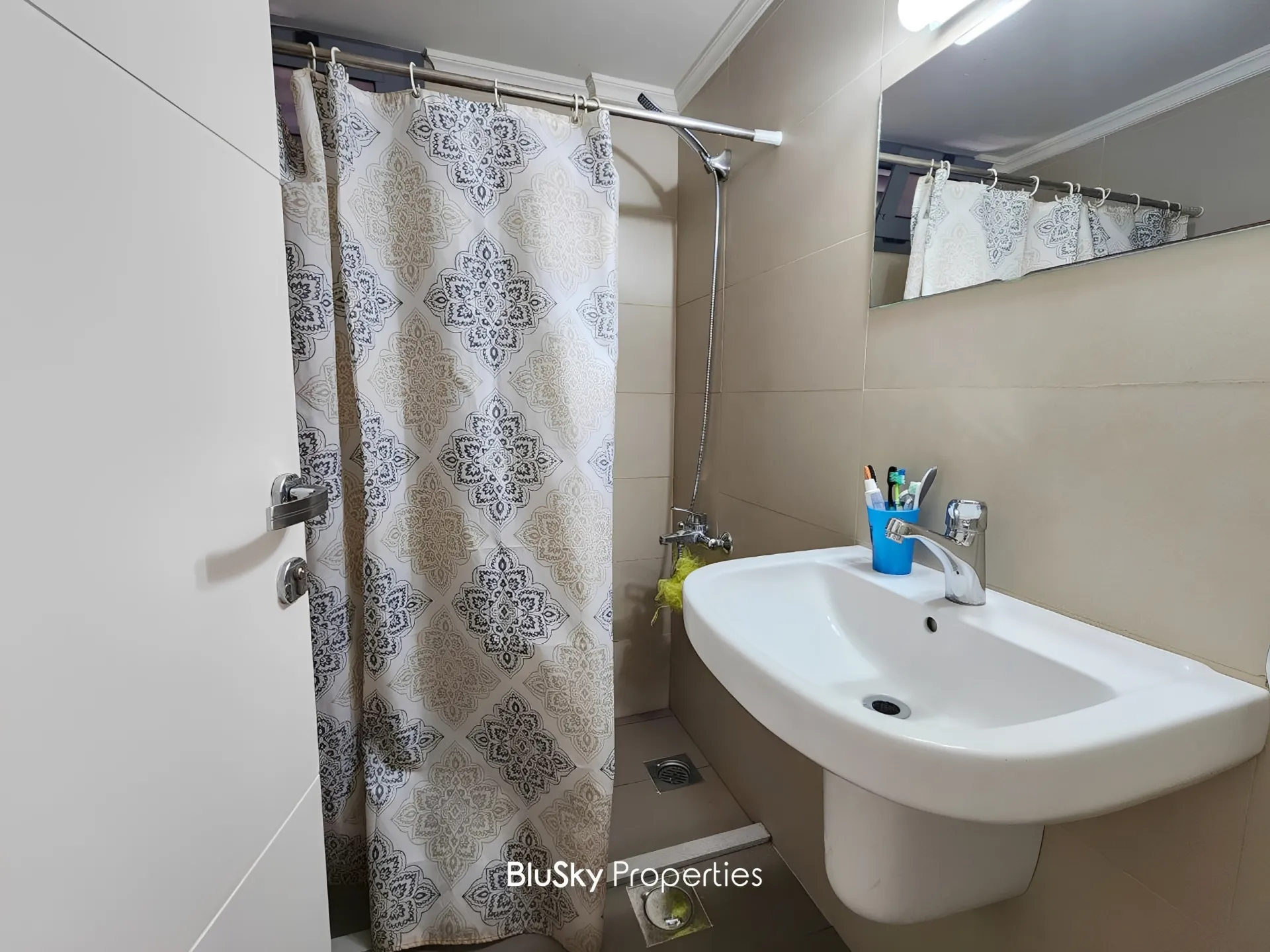 Apartment for sale in Dekwaneh, lebanon