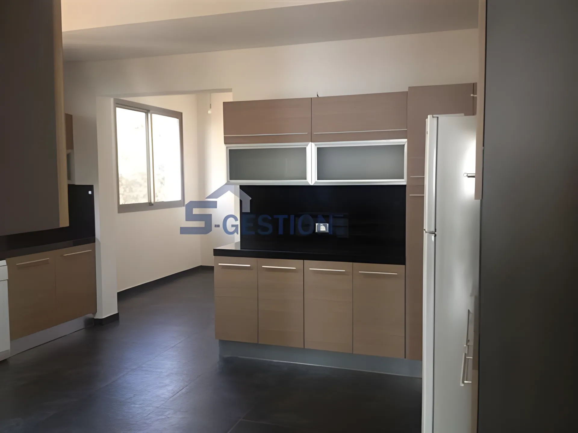 Apartment for Rent in Rabieh - 3 bed, 5 bath
