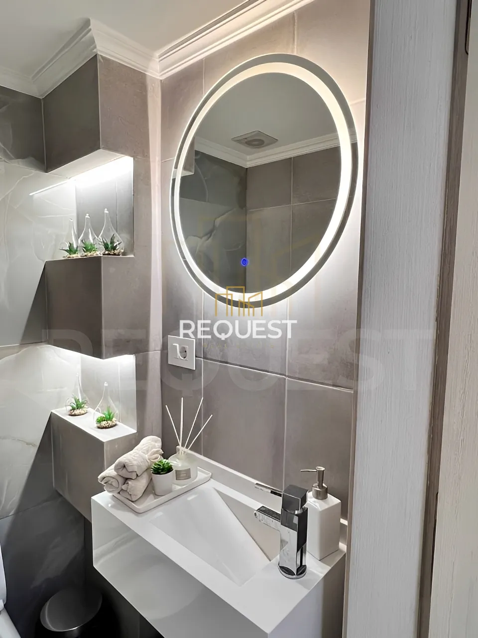Apartment for sale in Mazraa, beirut, lebanon