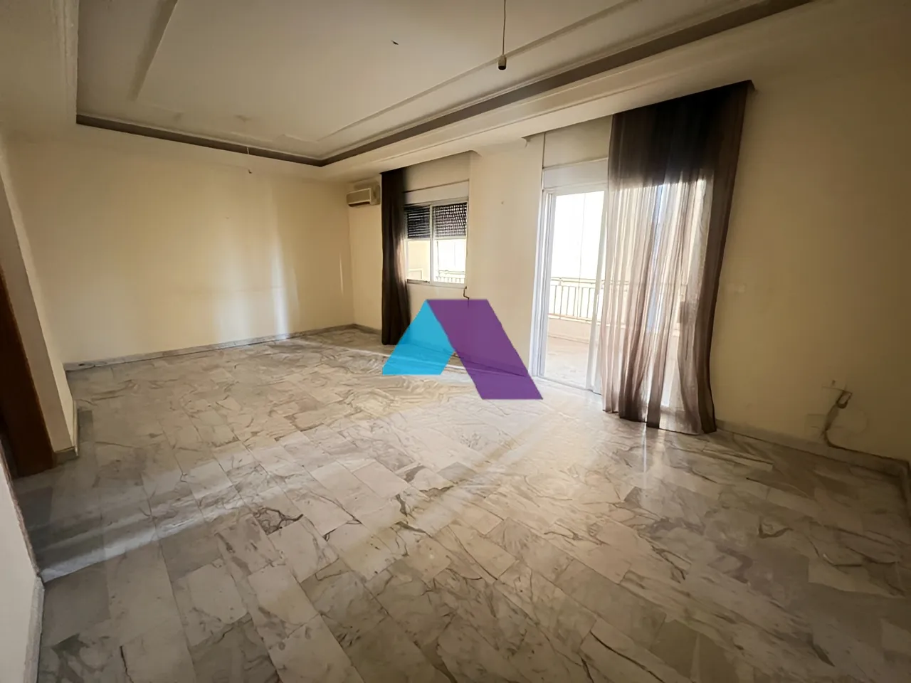Apartment for Sale in Adonis - 3 bed, 2 bath