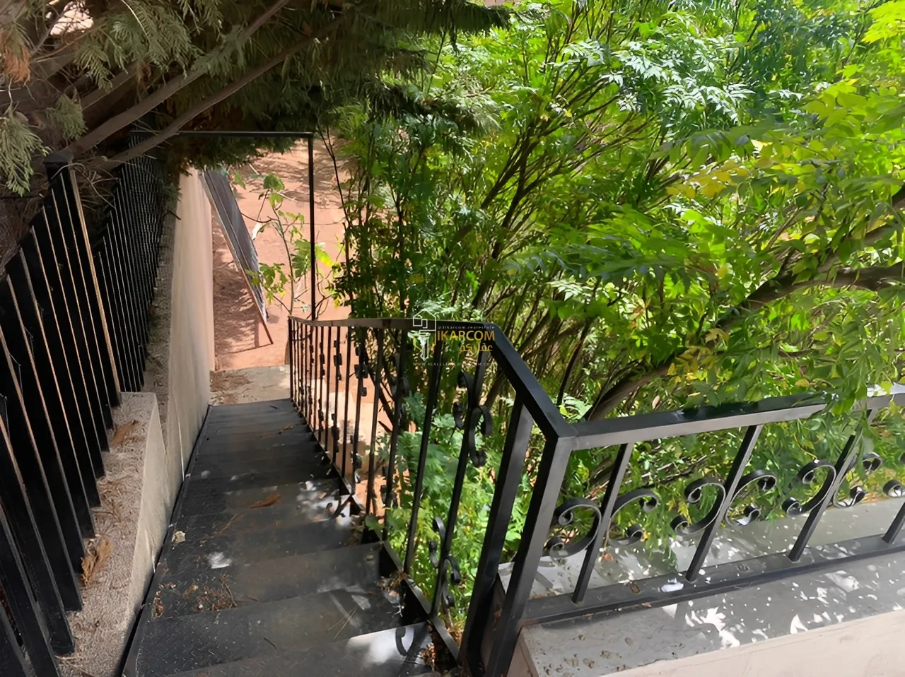 Villa for Sale in Beit Meri