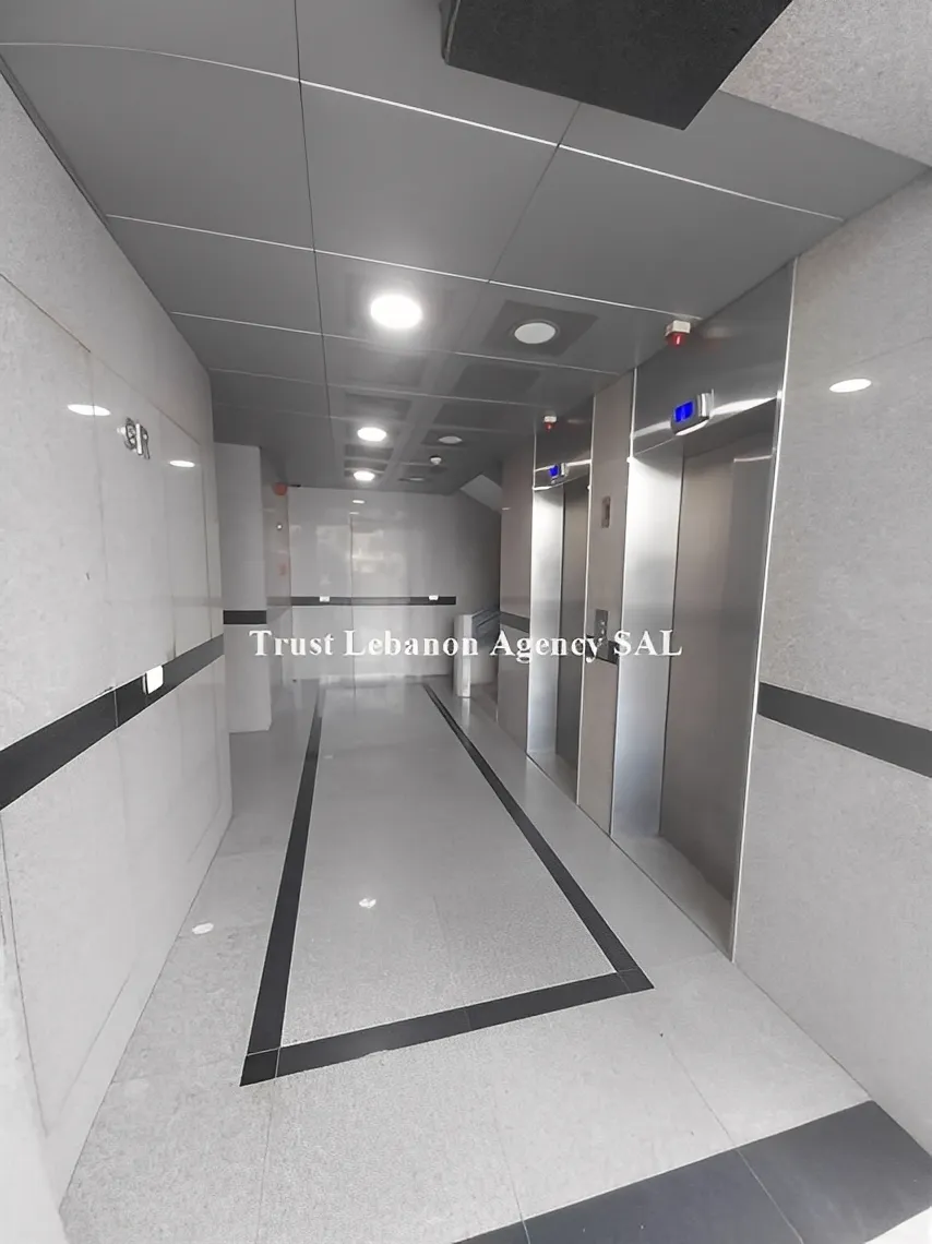 Office for rent in Metn, Berej Hamoud