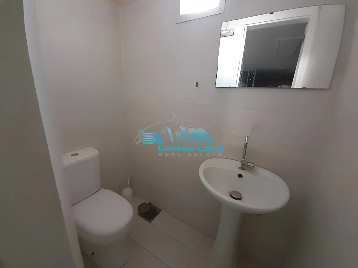 Shop for rent in Horch Tabet