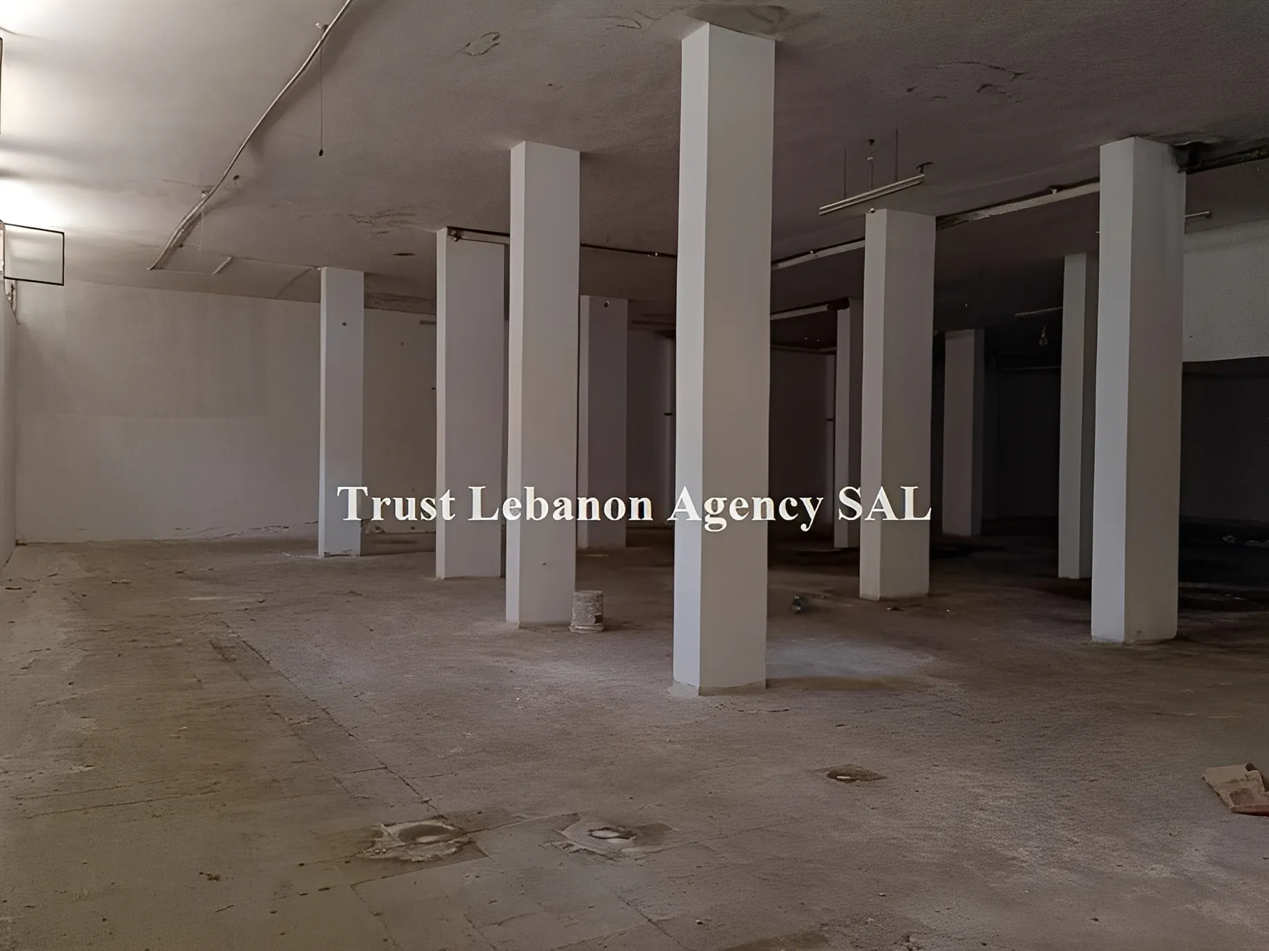 Warehouse for sale in Sabtiyeh