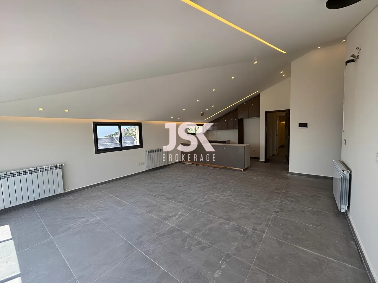 Loft for Sale in Baabdat