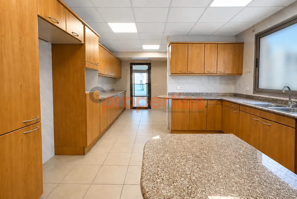Apartment for Sale in Raoucheh
