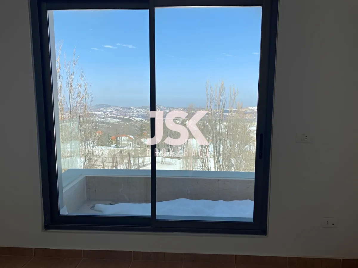 Chalet for rent in Faqra, Lebanon - 4 bed, 4 bath