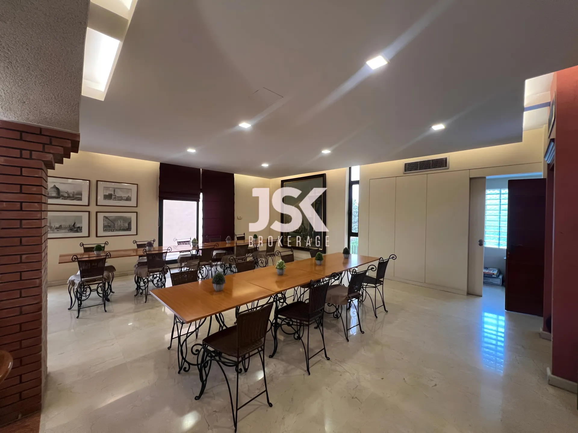 Hotel for Sale in Kfar Hbab
