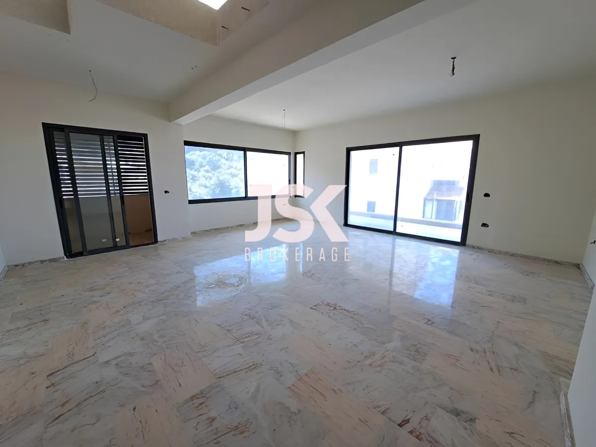 Duplex for Sale in Ain Saadeh, Lebanon - 4 bed, 4 bath