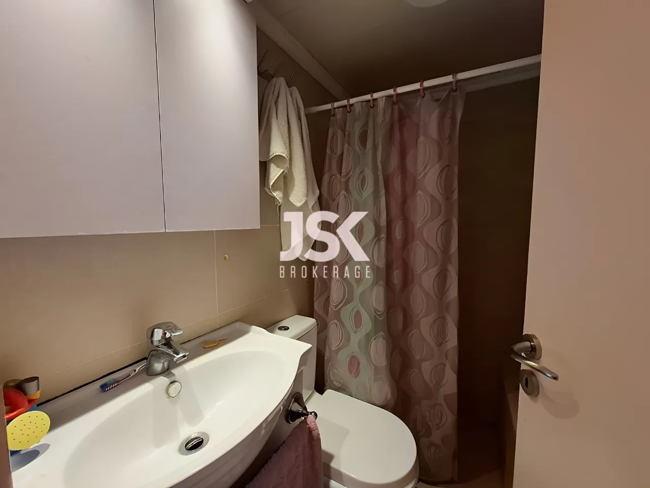 Apartment for Sale in Ballouneh