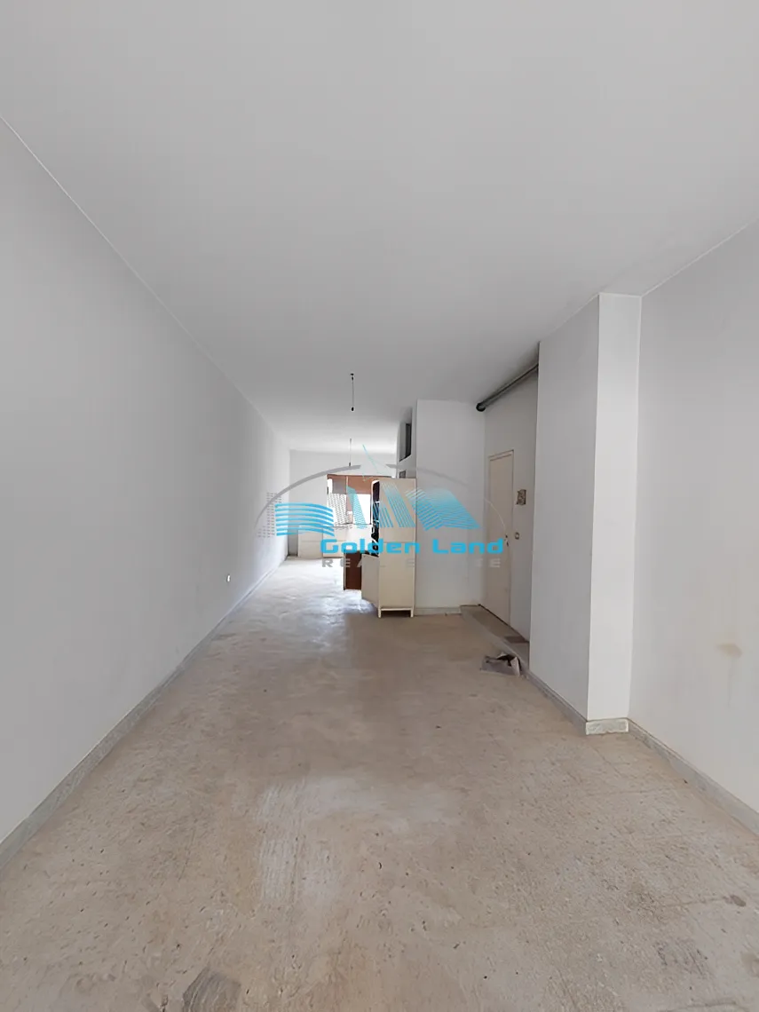 Shop for rent in Mazraat Yachoua