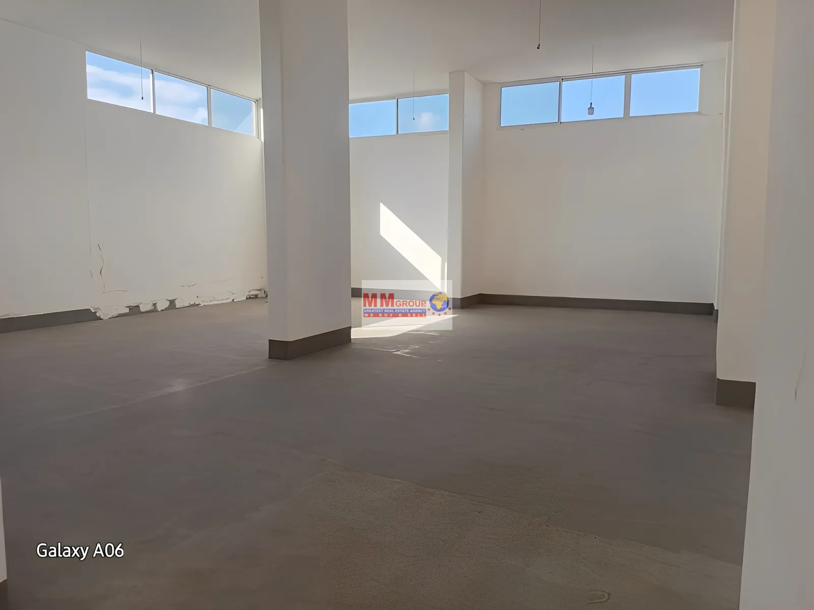Warehouse for sale in Roumieh