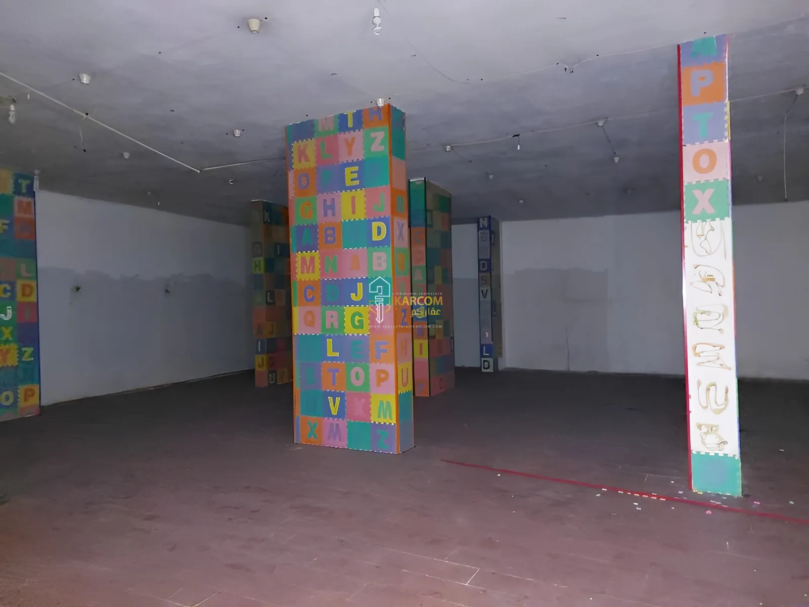 Warehouse for sale in Dekweneh