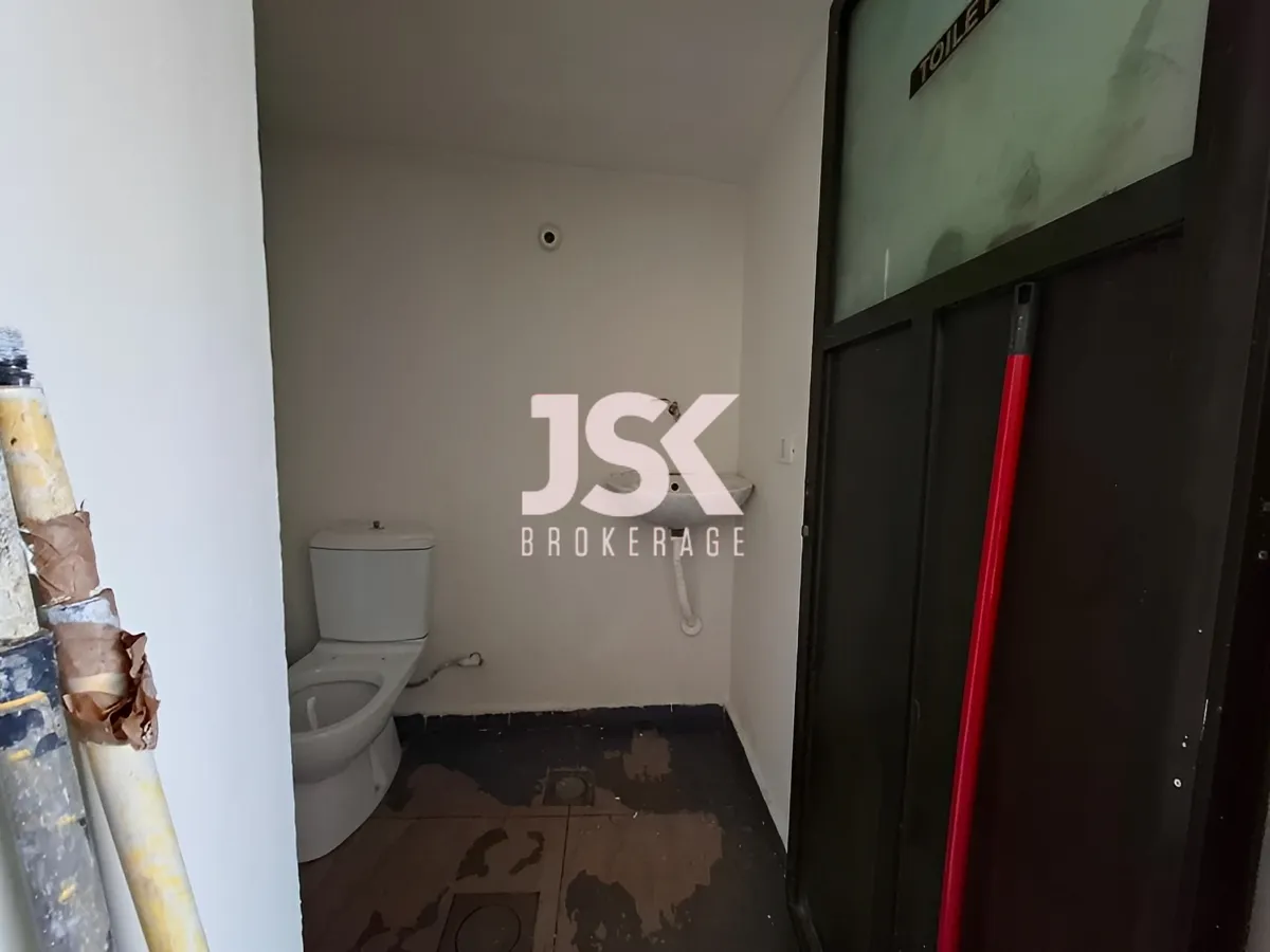 Shop for rent in Kaslik, Lebanon