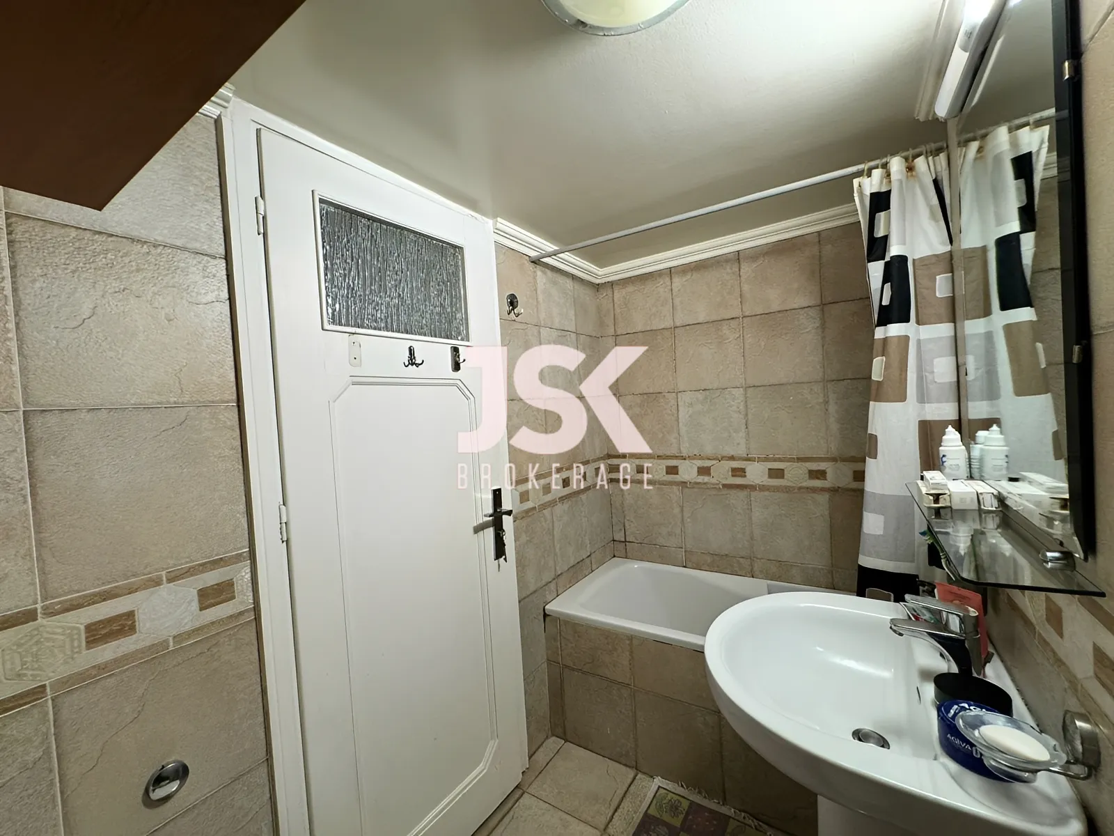 Apartment for Sale in Ras Beirut