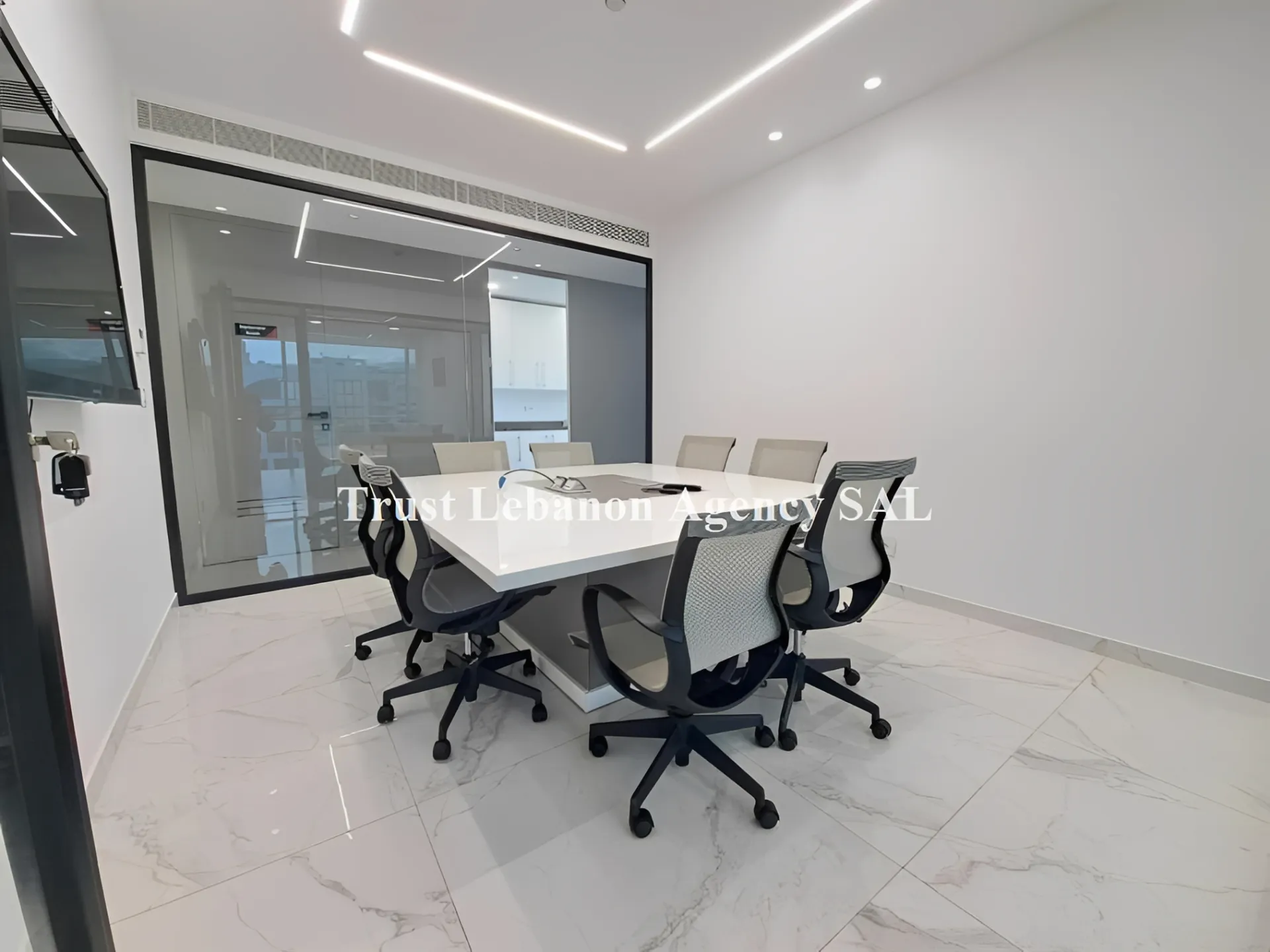Office for sale in Baabda, Sin El Fil