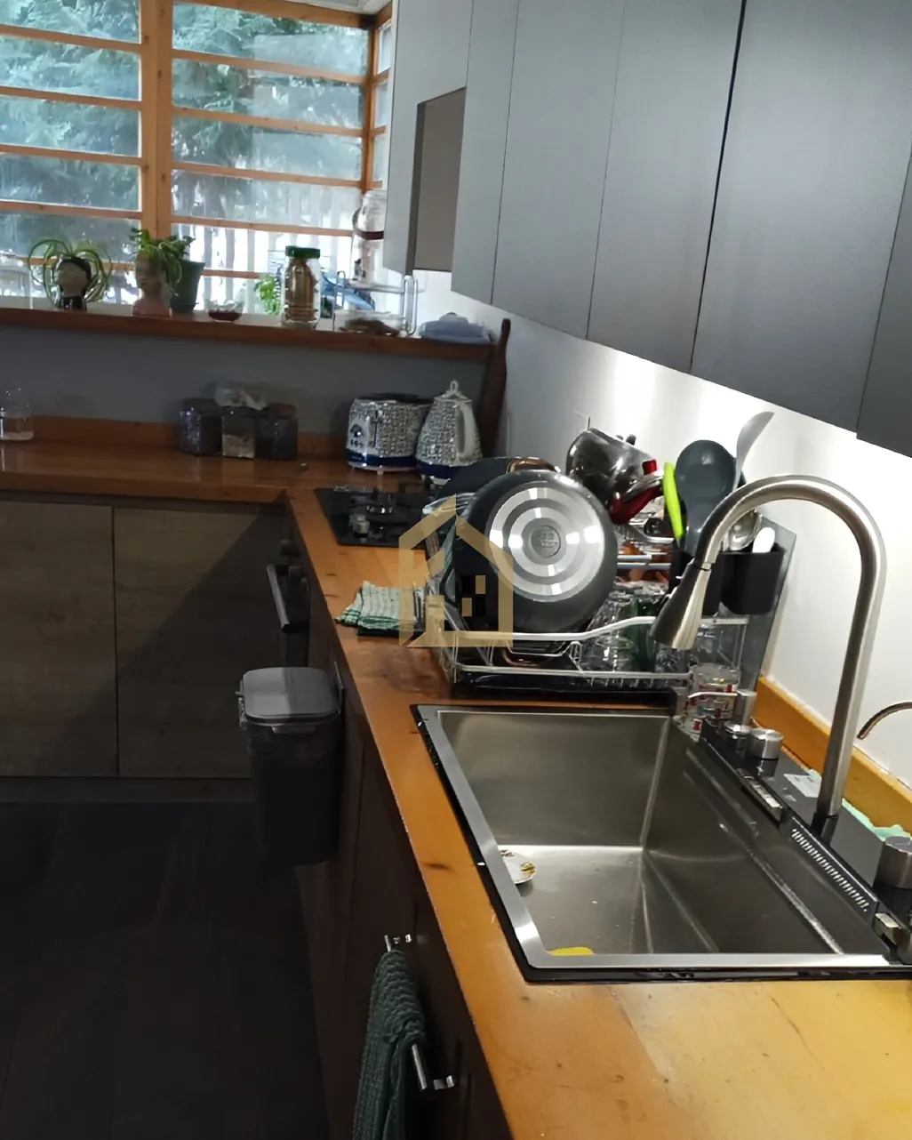 Apartment for rent in Ballouneh, Lebanon - 2 bed, 2 bath