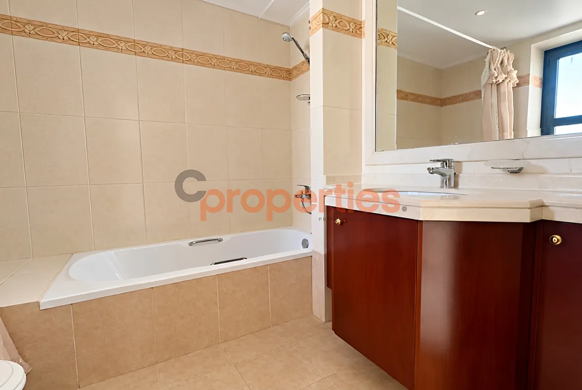 Apartment for Sale in Ramlet El Baida