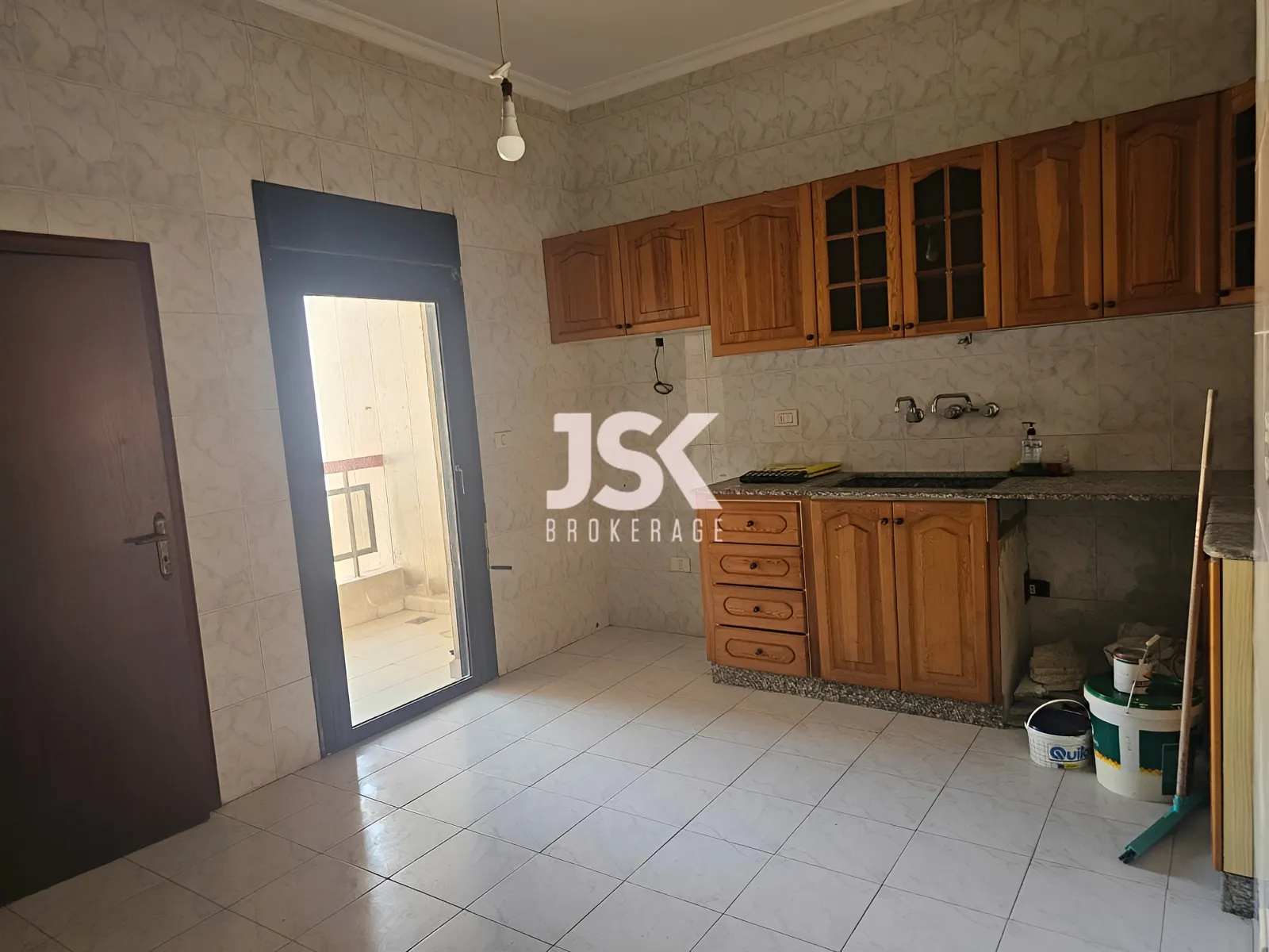 Apartment for Sale in Qornet El Hamra