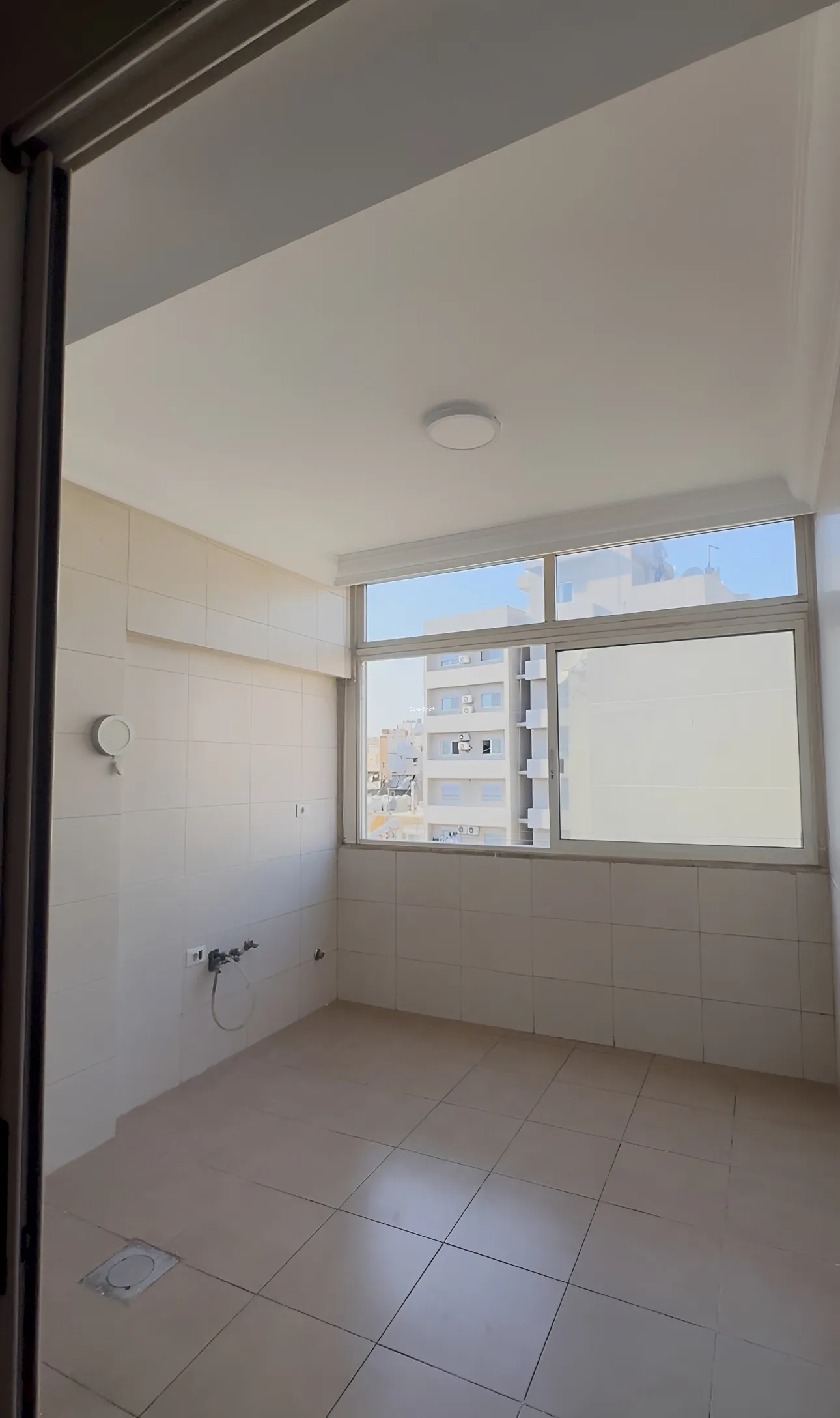 شقة for rent in مار الياس، بيروت، لبنان - 3 bed, 4.0 bath
