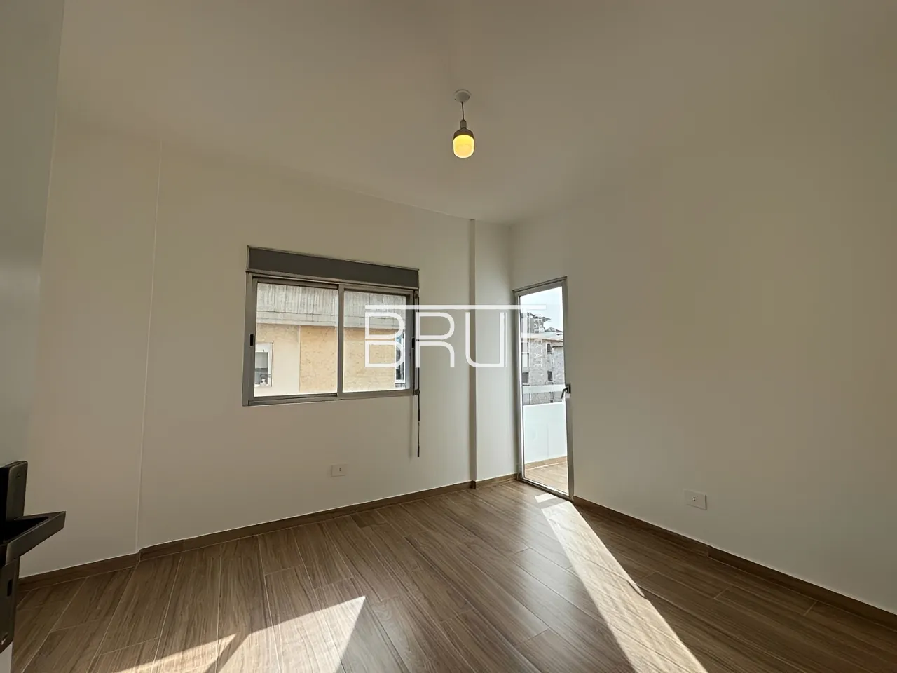Apartment for Sale in Ballouneh
