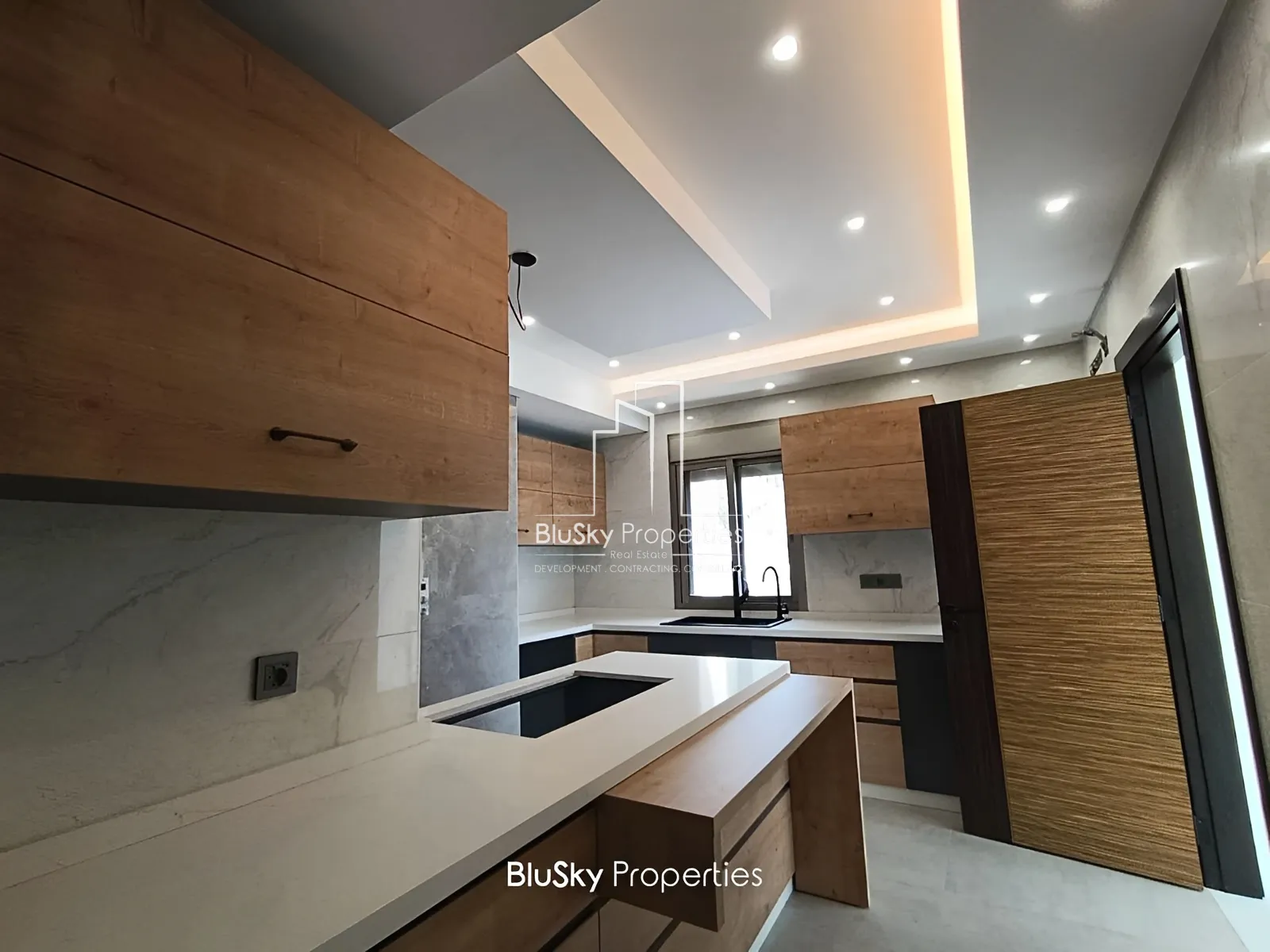 Duplex for Sale in Adma - 4 bed, 5 bath