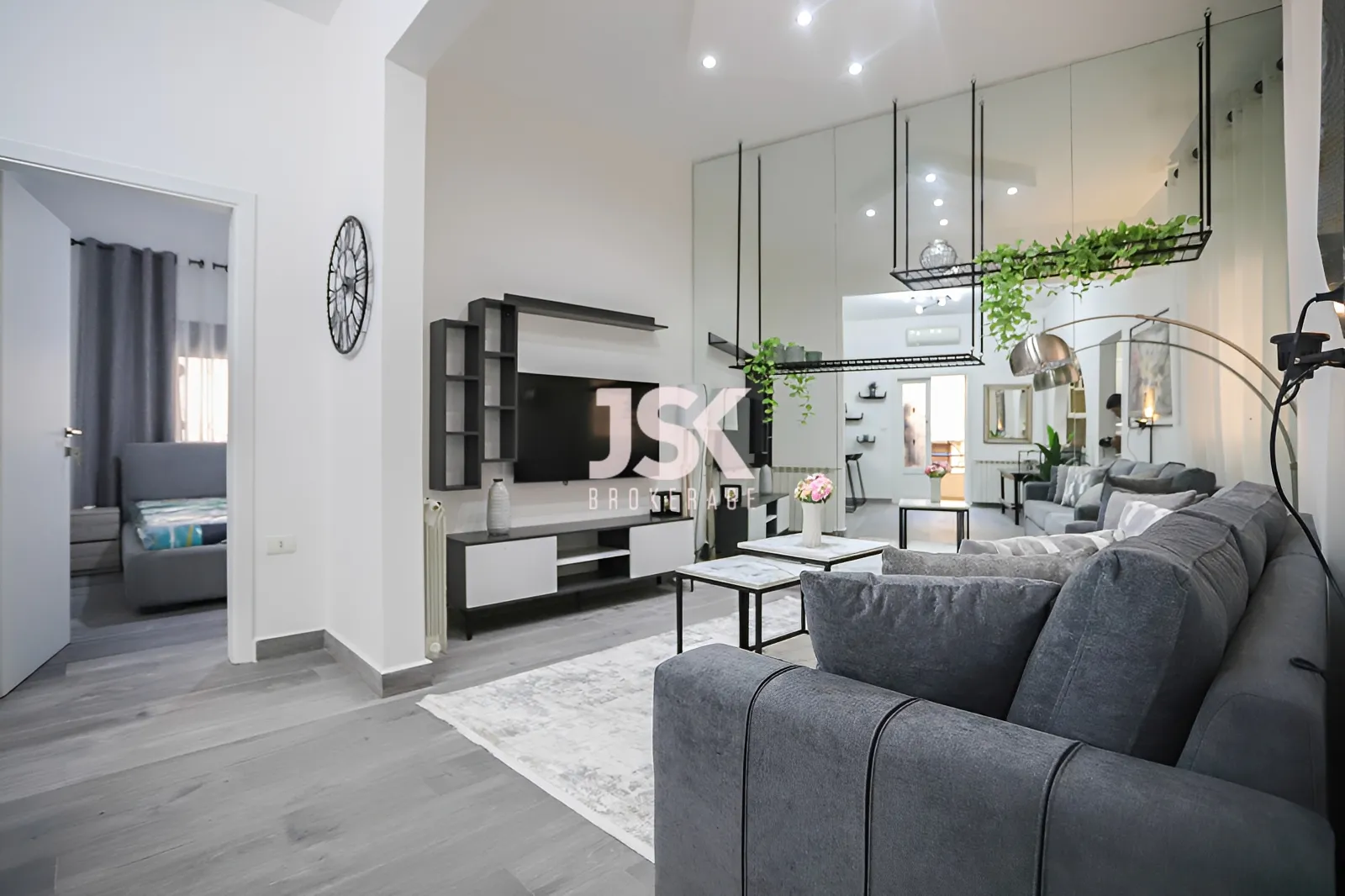 Apartment for Rent in Achrafieh
