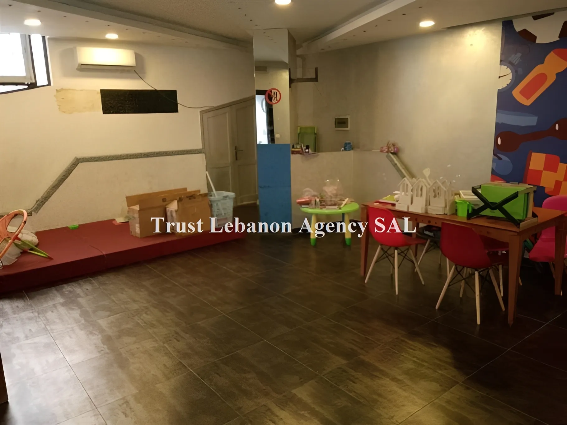 Commercial Property For Rent in Beirut, Bir Hasan