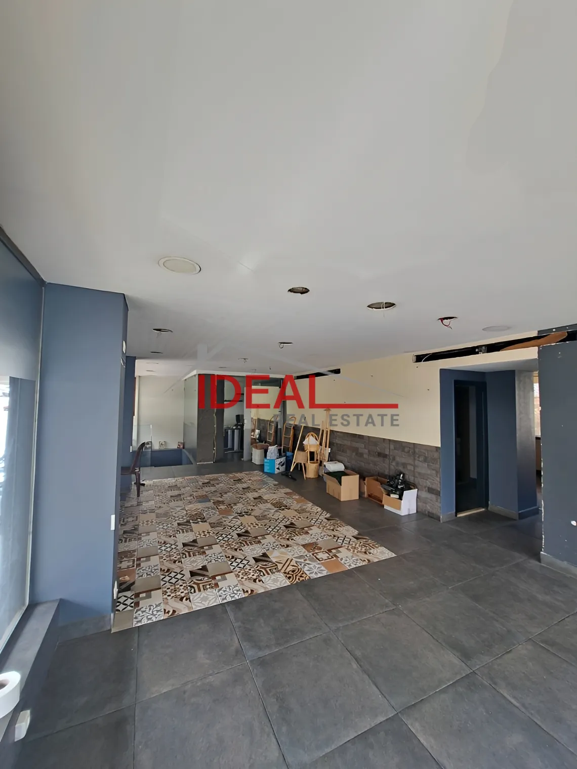 Shop for rent in Kfar Hbab, Lebanon