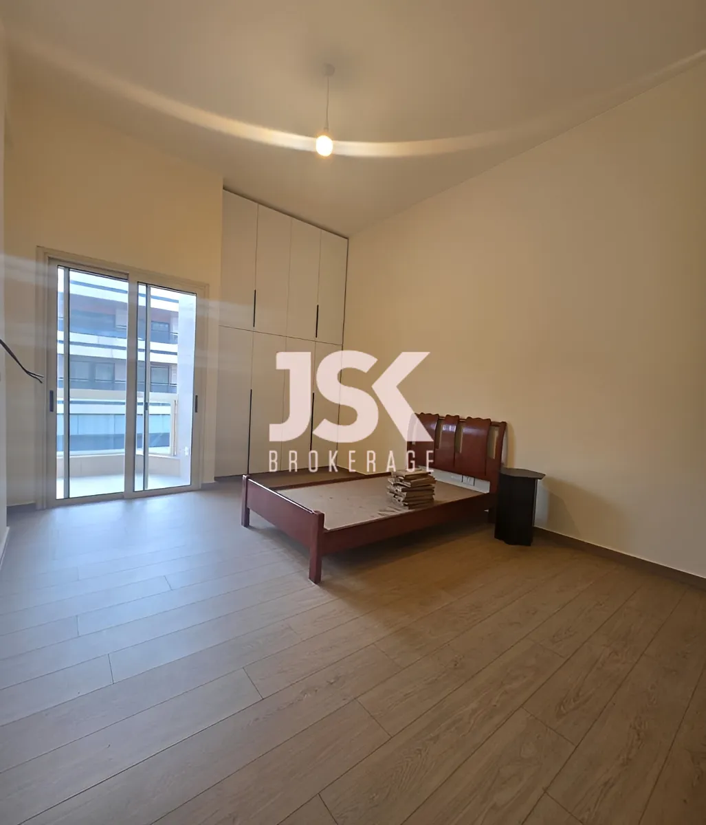 Apartment for Rent in Raoucheh, Beirut, Lebanon