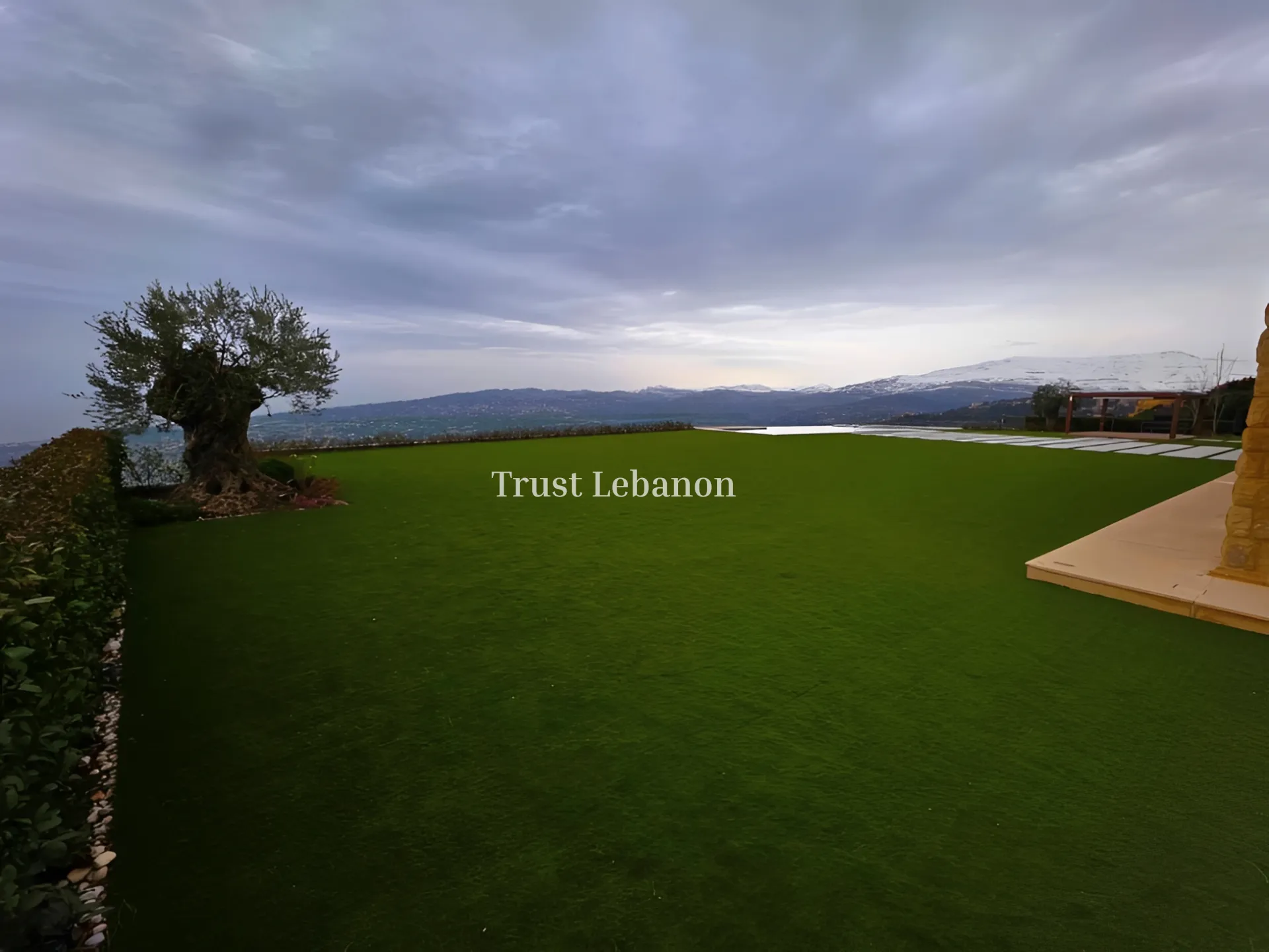 Villa for sale in Bikfaiya, Lebanon - 7 bed, 10 bath