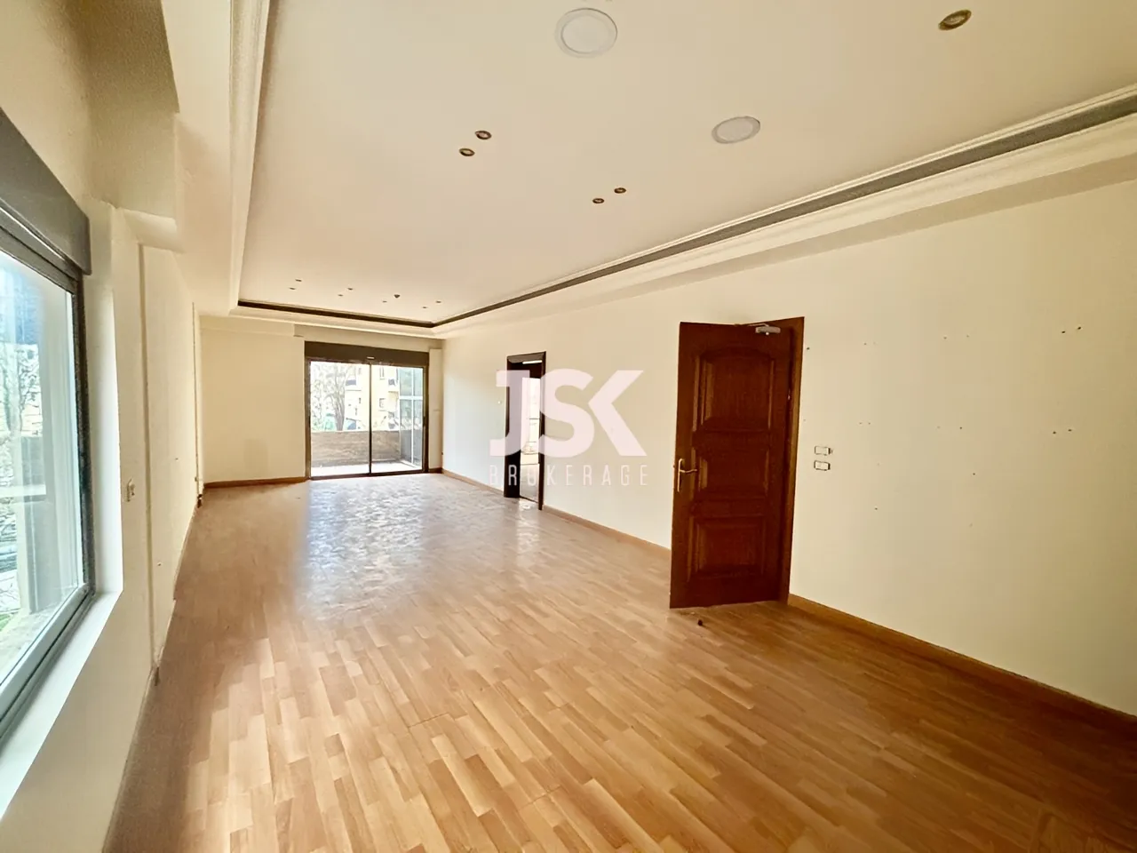 Office for Sale in Badaro