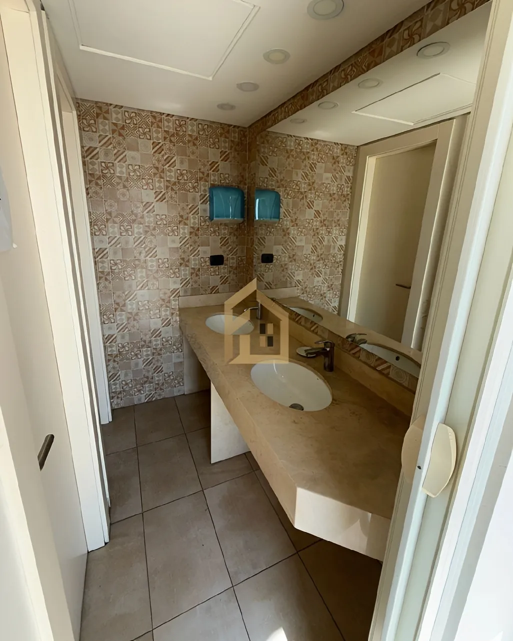 Office for rent in WJ98+96V, Bayada Main Road, Rabieh, Lebanon