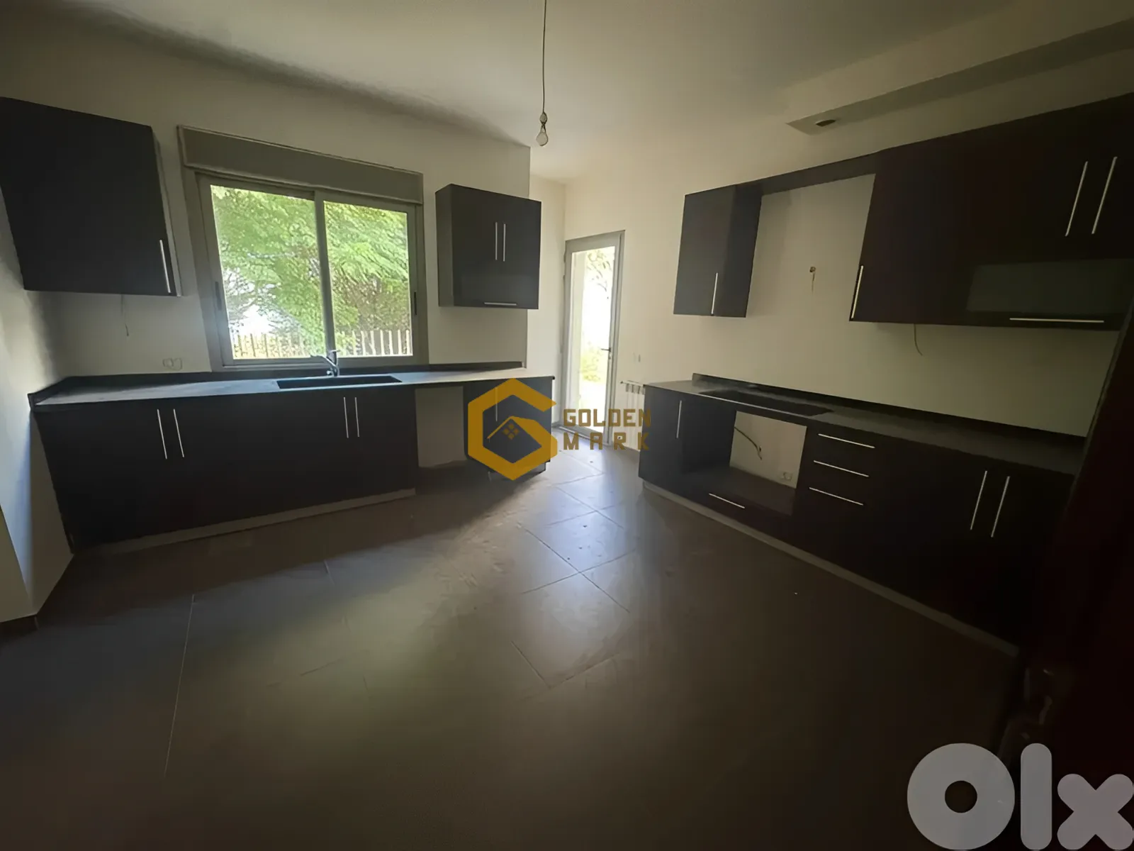 Apartment for Sale in Mansourieh - 3 bed, 4 bath